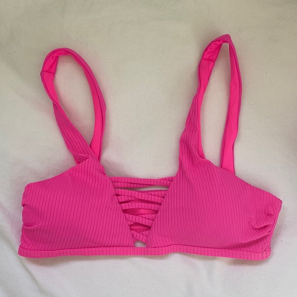 NWOT hot pink bikini top